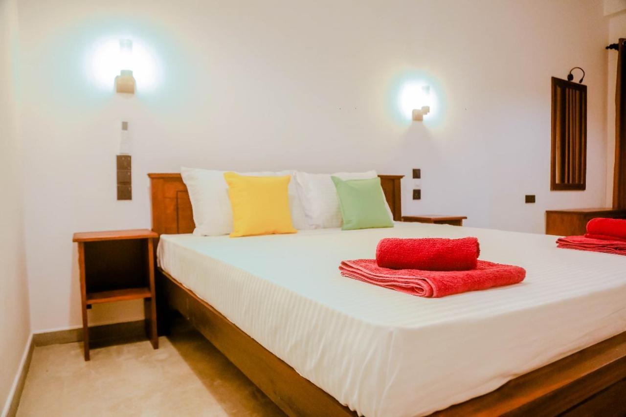 Hotel Sweet Emotion Mirissa Exterior foto